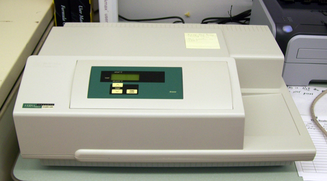 VersaMax Plate Reader