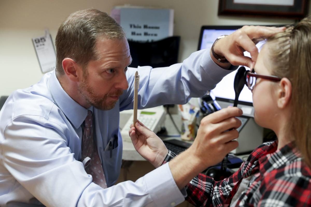 UW researcher using stem cells to create ‘spare part’ for blindness
