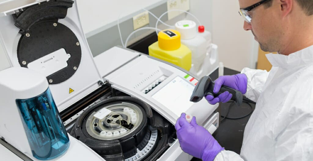 Waisman Biomanufacturing partners with GigaGen to manufacture new COVID-19 drug