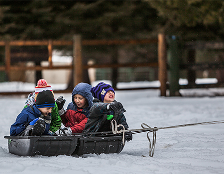 La Movida child boys girls sled snow